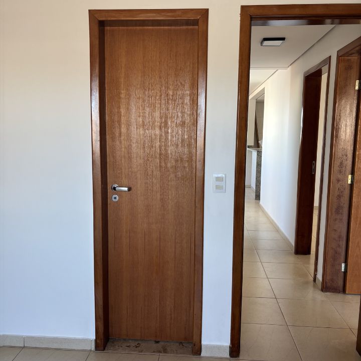 Instalador de porta e fechadura digital em goiania e região metropolitana