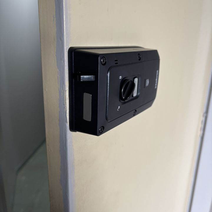 Instalador de porta e fechadura digital em goiania e região metropolitana