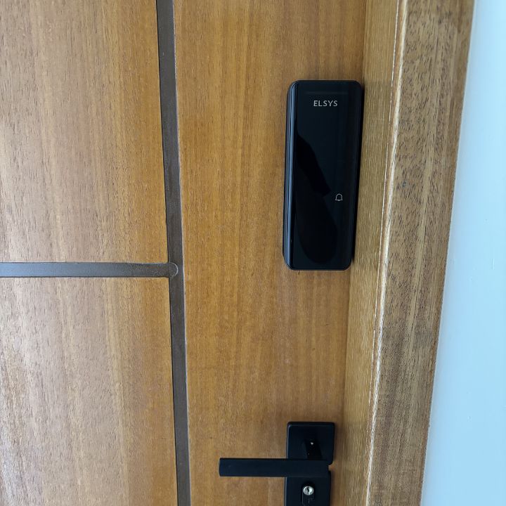 Instalador de porta e fechadura digital em goiania e região metropolitana