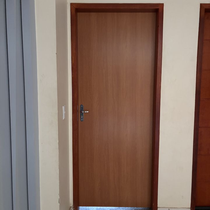 Instalador de porta e fechadura digital em goiania e região metropolitana